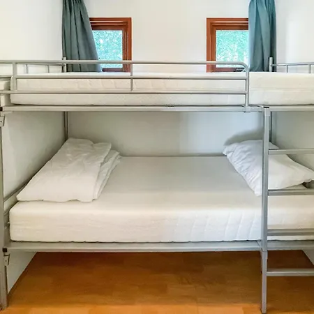 Stunning Stacaravan In