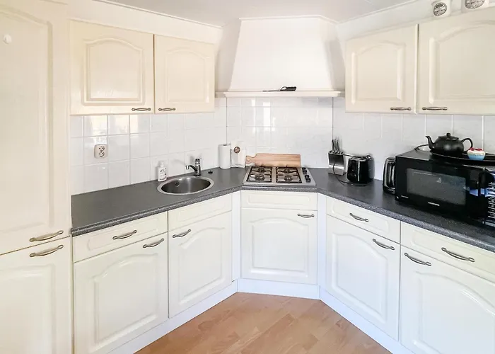 Stunning Stacaravan In Κάμπινγκ 3*